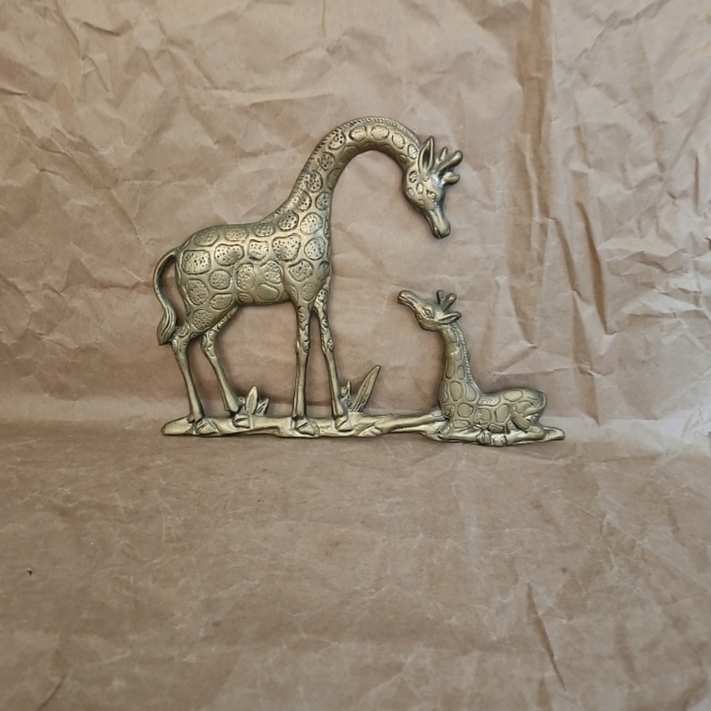 Vintage Brass Giraffe Mom and Baby Wall Hanging Decor 14x9.5 Inches
